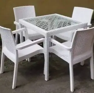 Restaurants Plastic Table and Chairs