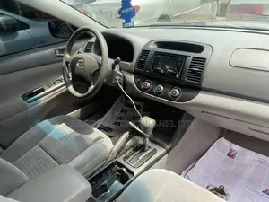 Toyota Camry 2006 Gray