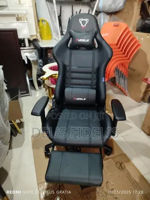 Gaming Chair/Office Chair With Footrest