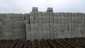 Strong Vibrated Blocks