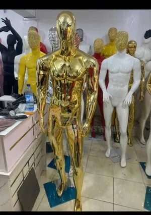 Faceless Male Gold Chrome Mannequin