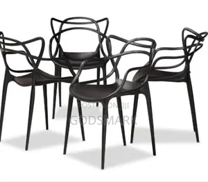 Eleganza Plastic Chair for Restaurant.