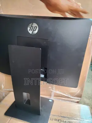 New Desktop Computer HP ProOne 400 G3 4GB Intel Core I3 SSD 256GB