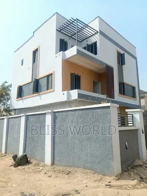 5bdrm Duplex in Utako for sale
