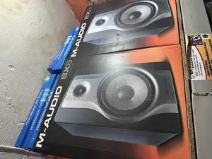 M-Audio Bx8 Carbon