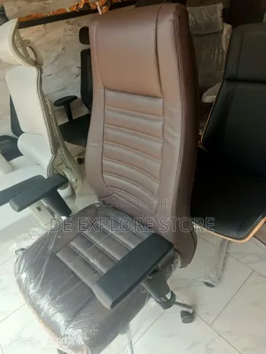 Office Chair With Adjustable Hand