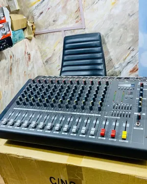 Yamaha Pmx120usb 12 Channel Powered Professional Mixer