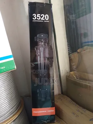 Tripod Stand