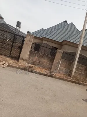 3bdrm Bungalow in Galadimawa for sale