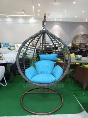 Classic Outdoor Hanging Swing Chair