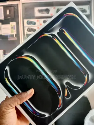 New Apple iPad Pro 11 (2024) 256 GB Black