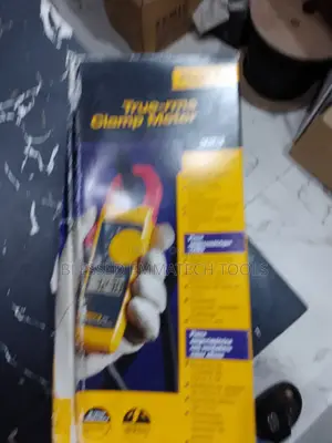 Fluke 323 Clamp Meter