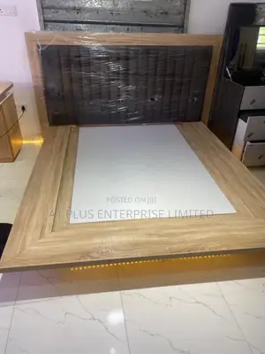 41⁄2 X 6 Suspended Bed With Lightning