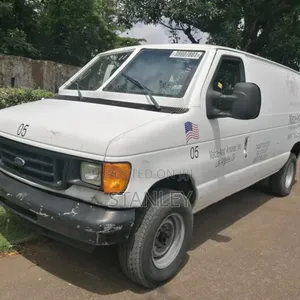 Ford E250 2001 White