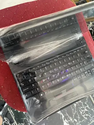 New Laptop Lenovo 4GB Intel HDD 250GB