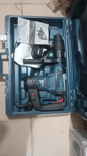 Electric Rotary Hammer (1100w Bosch)