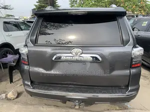 Toyota 4-Runner 2014 Gray