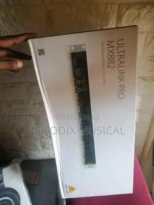 Behringer Ultra Link Pro Mx882