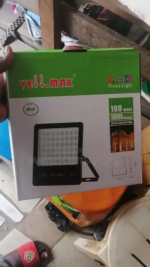 Vellmax 100watt Flood Light