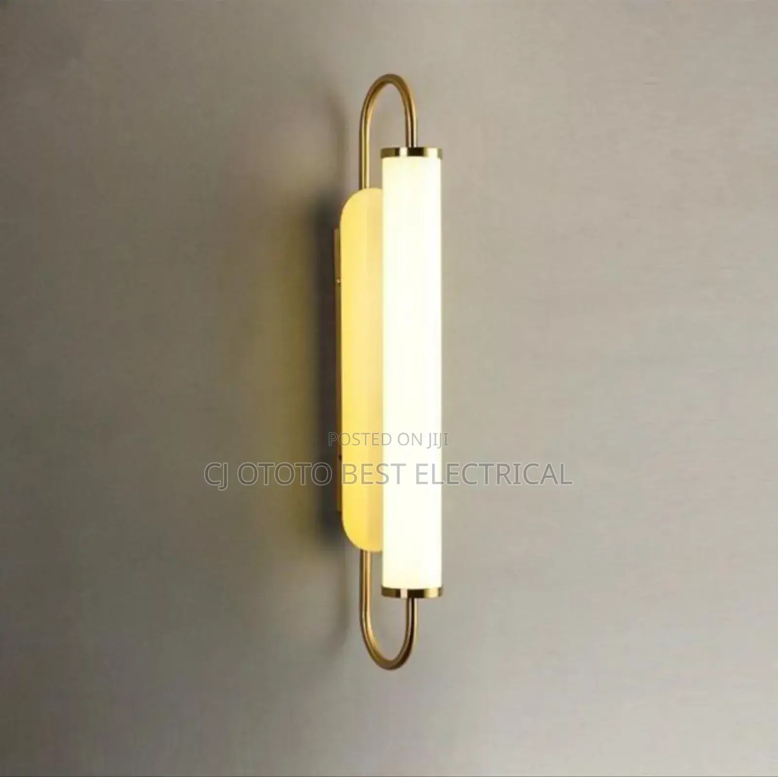 Simple Wall Bracket Light
