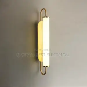 Simple Wall Bracket Light