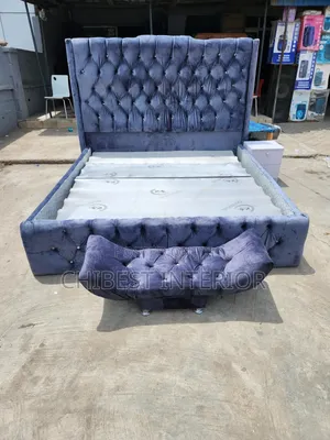 Padded 6by6 Bed With Wooden Side Drawers and Footrest