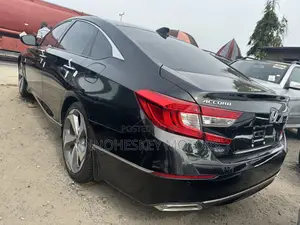 Honda Accord Touring 2.0T 2018 Black