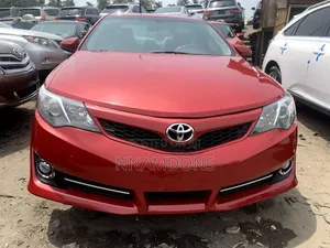 Toyota Camry 2014 Red