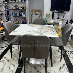 Classic Marble Dinning Table and Chairs.