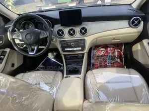 Mercedes-Benz GLA-Class 2018 Black