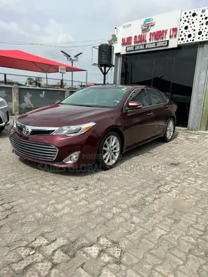Toyota Avalon Limited Sedan FWD (3.5L 6cyl 6A) 2013 Burgundy