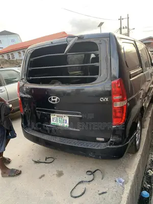 Back Windscreen Glass for Hyundai H1 2008 Available
