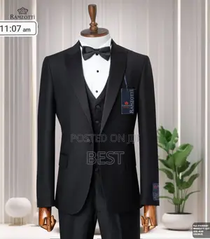 Ramzotti Plain Tuxedo Luxury Suit For Men