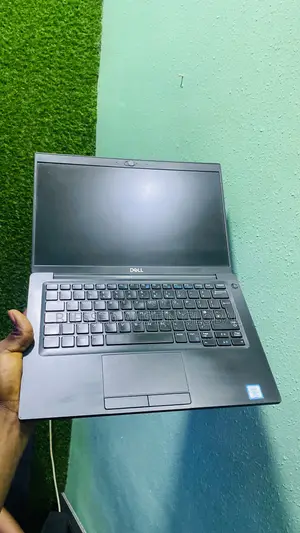 Laptop Dell Latitude 7390 16GB Intel Core I7 SSD 256GB