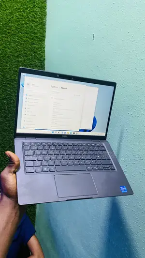 Laptop Dell Latitude 7320 16GB Intel Core I7 SSD 256GB