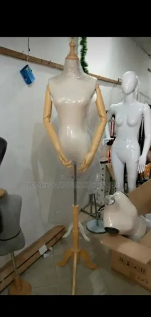 Female Torso Body Form With Flexible Hands