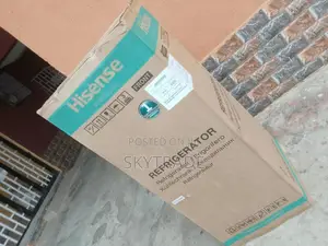 Unique 4 Shelves + 2 Door Hisense Refrigerator "Dispenser"