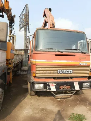 Powerful Foreign Used 8 Tons Hiab Self Loader Truck