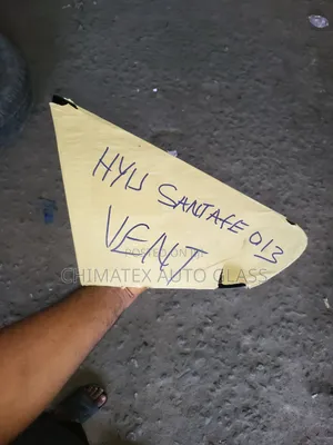 Hyu Santafe 2014 Vent Glass We Deliver Install