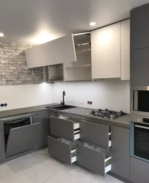 Your Kitchen In Grey! Screaming Luxury.