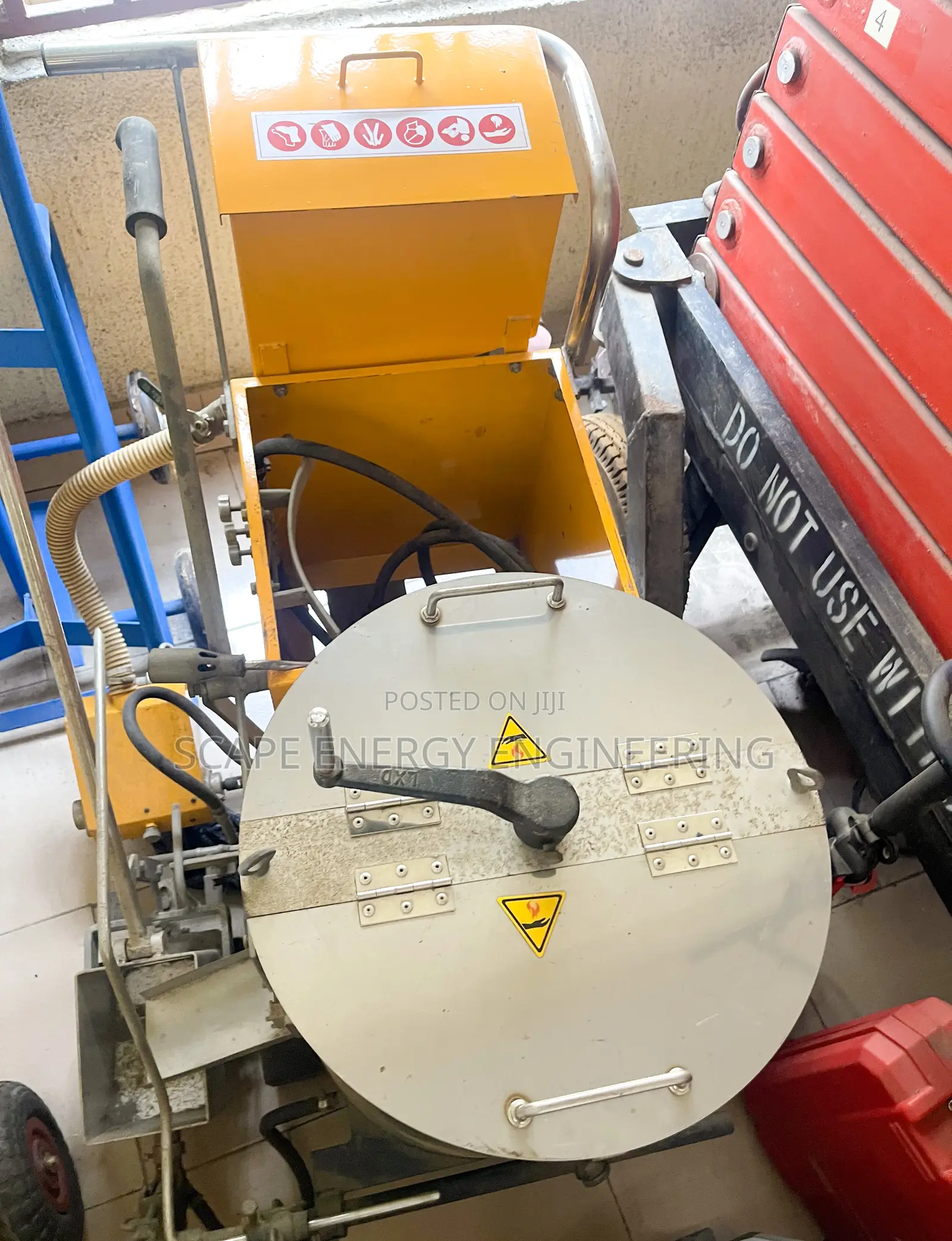 Road Marking Machine