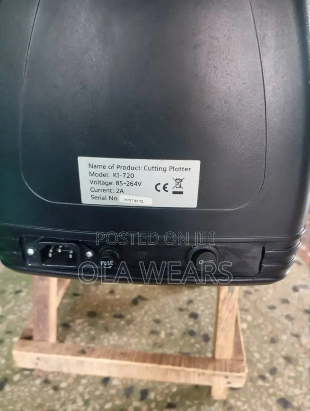Black 2ft Plotting Machine