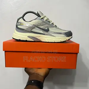 Original Nike Air Gore-tex Sneakers