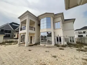5bdrm Duplex in Asokoro for sale