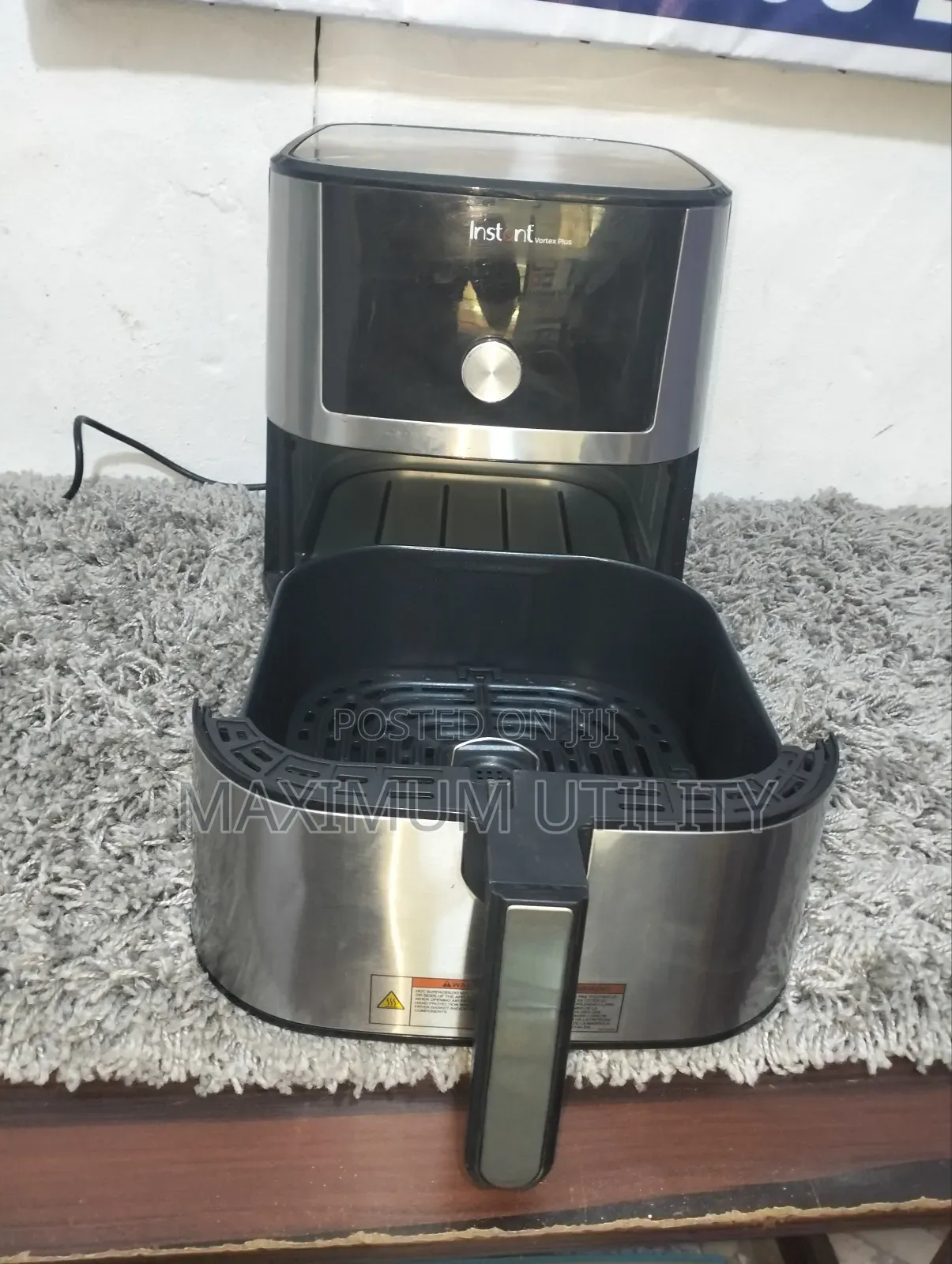 Instant Vortex 5.7 LTRS Airfryer With Dehydrating Function