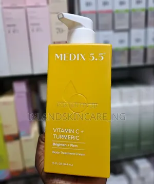Medix 5.5 Vitamin C + Turmeric Body Lotion 444ml