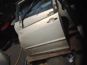 Toyota Sienna 2005 Model Front Door Left Side