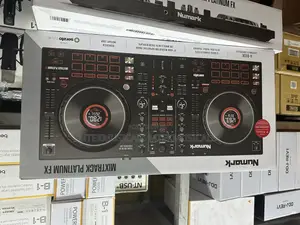 Numark Platinum Fx