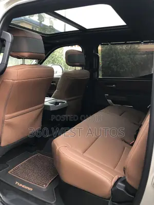 Toyota Tundra 1794 Edition CrewMax 6.5' Bed 2024 Silver