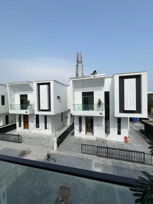 4bdrm Duplex in Idado for sale